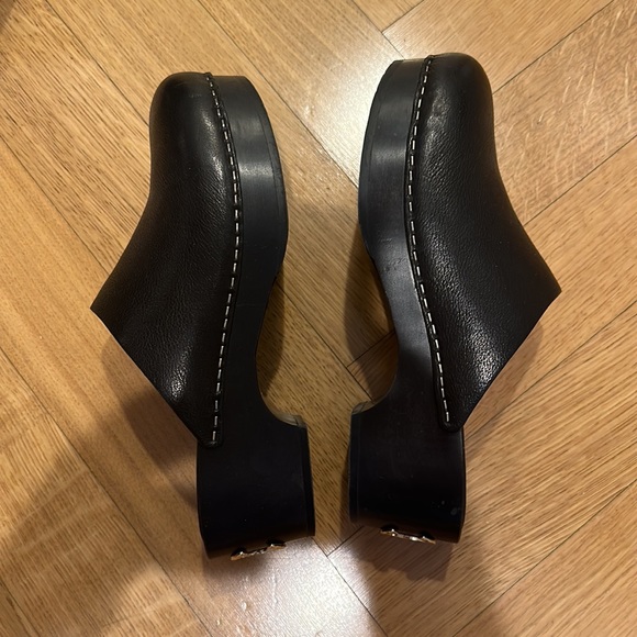 Chanel clogs - Picture 8 of 9